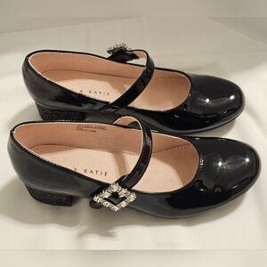 NWT Girl's Kelly & Katie Emma Mary Jane Pump Shoes